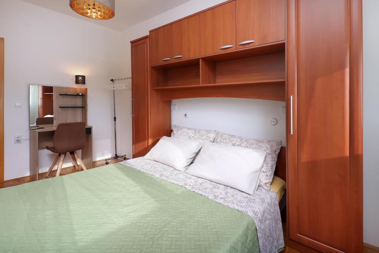 Apartment Leon - Sea View Rijeka Exterior photo